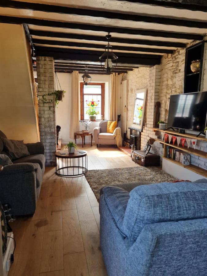 Old Road Cottage Pet Friendly Outdoors Beaches Neath Exterior foto