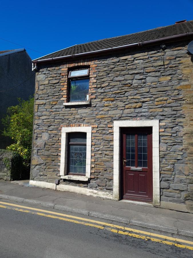 Old Road Cottage Pet Friendly Outdoors Beaches Neath Exterior foto