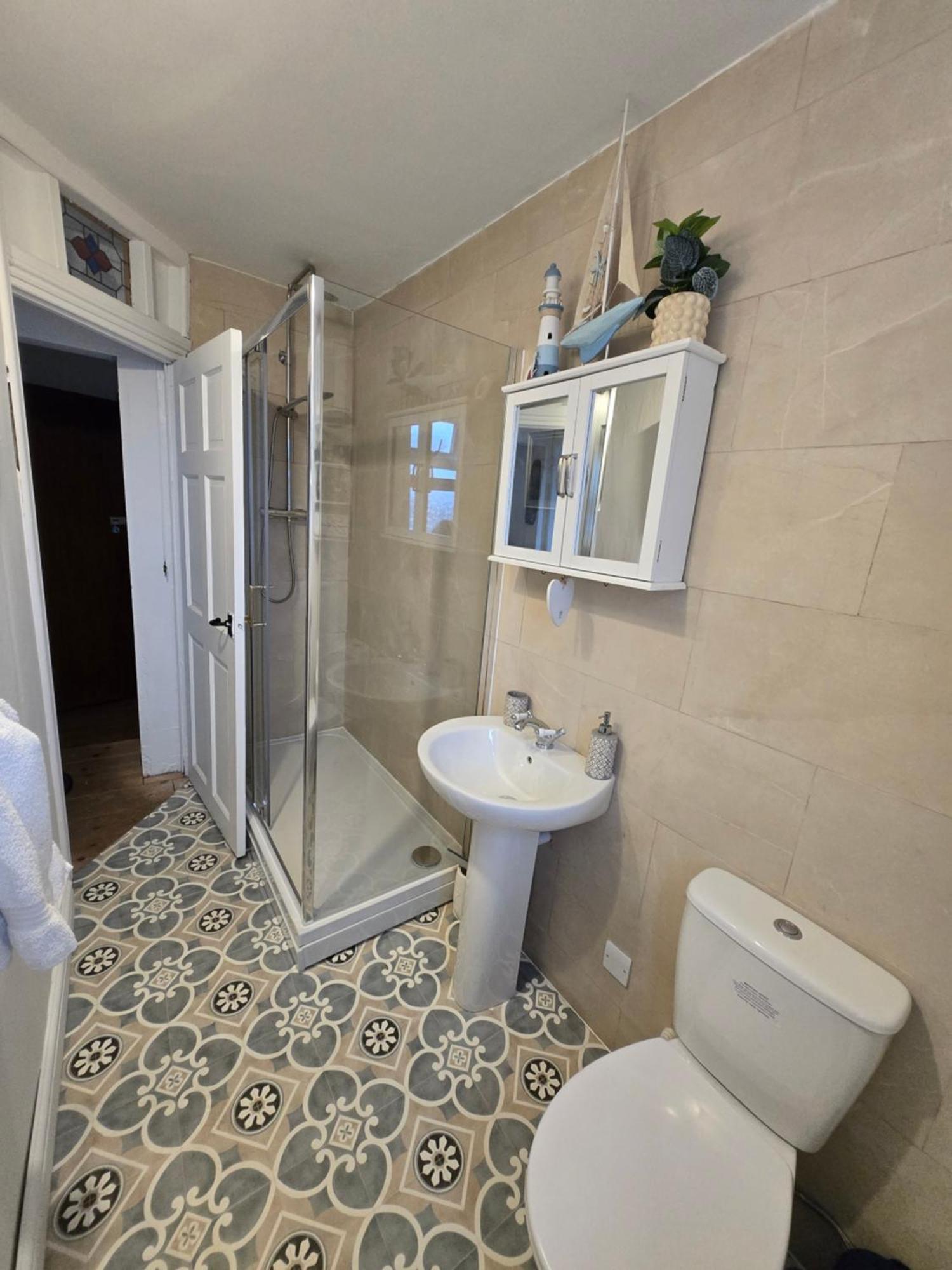 Old Road Cottage Pet Friendly Outdoors Beaches Neath Exterior foto